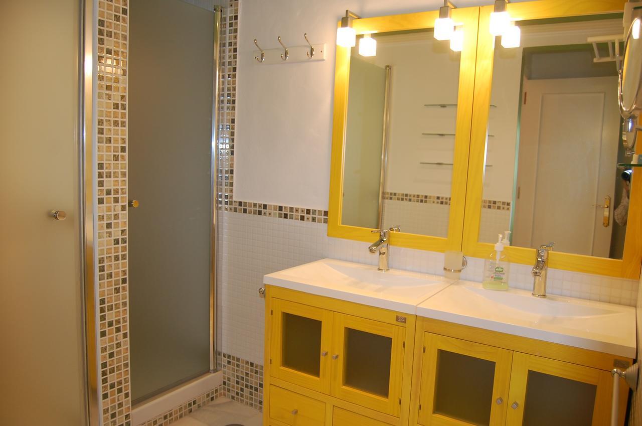 Apartment Fuentes De ネルハ エクステリア 写真