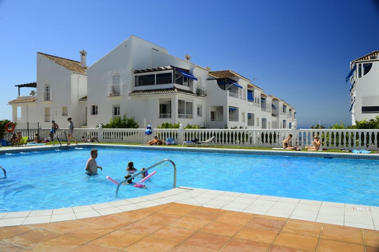 Apartment Fuentes De ネルハ エクステリア 写真